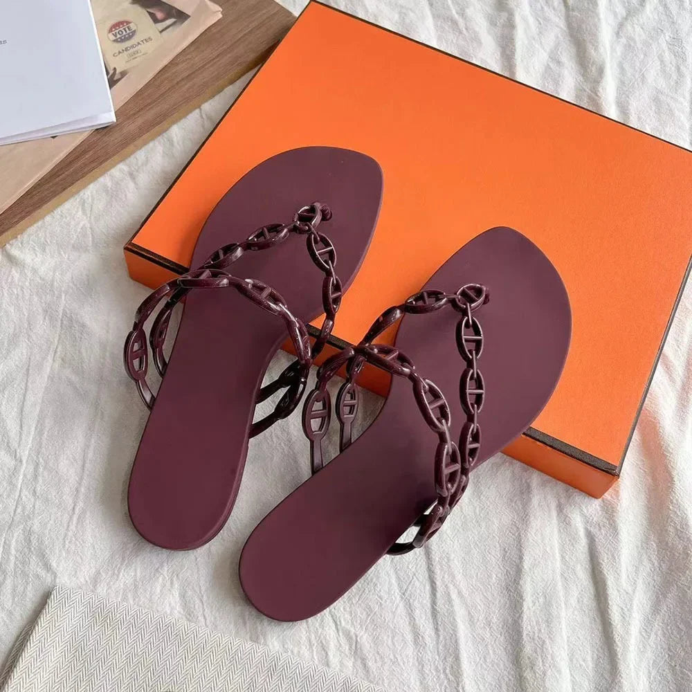 2026 Chain Pig Nose Flip-flops with Bright Jelly Shoes Wearing Flat Beach Toe Cool Slippers Women